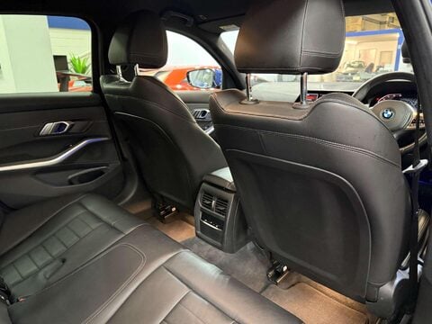 BMW 3 Series 2.0 320i M Sport Saloon 4dr Petrol Auto Euro 6 (s/s) (184 ps) 44