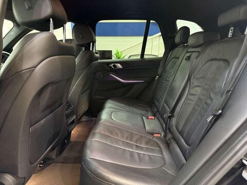 BMW 3 Series 2.0 320i M Sport Saloon 4dr Petrol Auto Euro 6 (s/s) (184 ps) 54