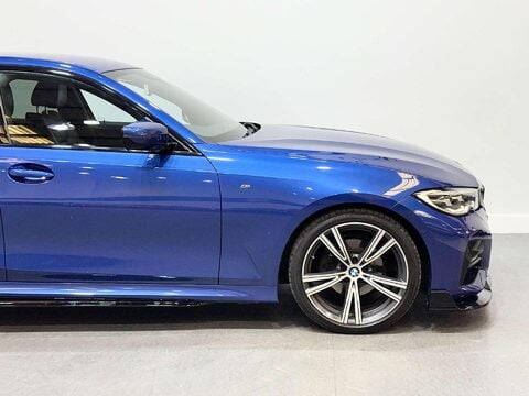 BMW 3 Series 2.0 320i M Sport Saloon 4dr Petrol Auto Euro 6 (s/s) (184 ps) 19