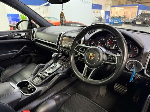 Porsche Cayenne 3.6T V6 GTS SUV 5dr Petrol TiptronicS 4WD Euro 6 (s/s) (440 ps) 32