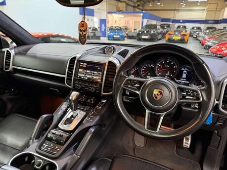 Porsche Cayenne 3.6T V6 GTS SUV 5dr Petrol TiptronicS 4WD Euro 6 (s/s) (440 ps) 