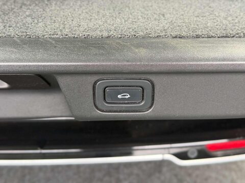 Land Rover Range Rover 3.0 P440e 38.2kWh SE SUV 5dr Petrol Plug-in Hybrid Auto 4WD Euro 6 (s/s) (4 59