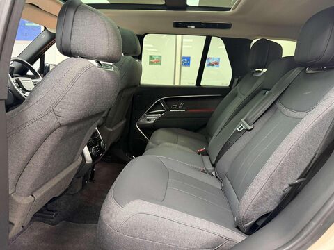 Land Rover Range Rover 3.0 P440e 38.2kWh SE SUV 5dr Petrol Plug-in Hybrid Auto 4WD Euro 6 (s/s) (4 56