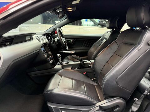 Ford Mustang 5.0 V8 GT Fastback 2dr Petrol SelShift Euro 6 (416 bhp) 41