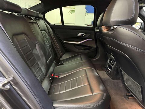 BMW 3 Series 2.0 330e 12kWh M Sport Saloon 4dr Petrol Plug-in Hybrid Auto Euro 6 (s/s) ( 42