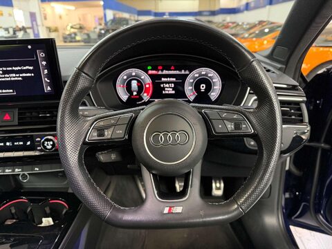 Audi A4 2.0 TDI 35 Black Edition Estate 5dr Diesel S Tronic Euro 6 (s/s) (163 ps) 33