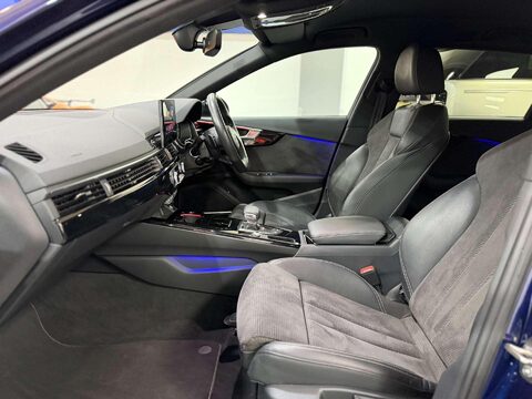 Audi A4 2.0 TDI 35 Black Edition Estate 5dr Diesel S Tronic Euro 6 (s/s) (163 ps) 36