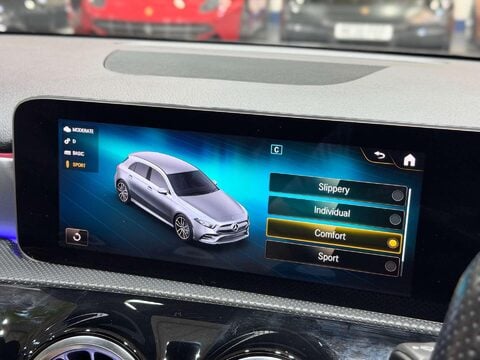 Mercedes-Benz A Class 2.0 A35 AMG (Premium Plus) Hatchback 5dr Petrol SpdS DCT 4MATIC Euro 6 (s/s 29