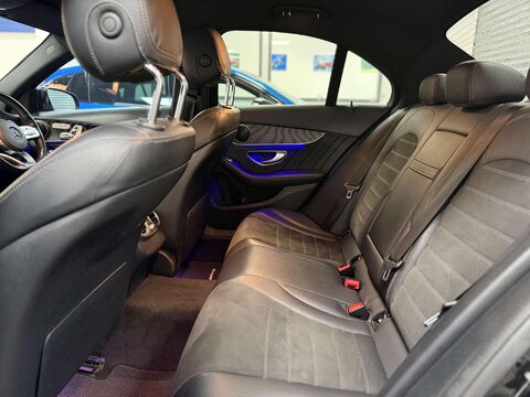 Mercedes-Benz C Class 2.0 C220d AMG Line (Premium) Saloon 4dr Diesel G-Tronic+ Euro 6 (s/s) (194 39