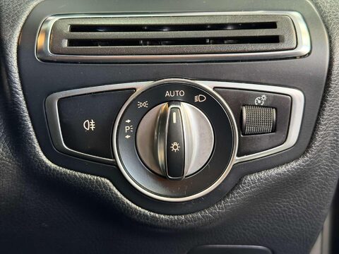 Mercedes-Benz C Class 2.0 C220d AMG Line (Premium) Saloon 4dr Diesel G-Tronic+ Euro 6 (s/s) (194 59