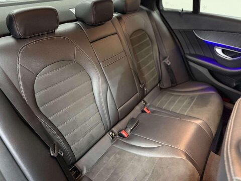 Mercedes-Benz C Class 2.0 C220d AMG Line (Premium) Saloon 4dr Diesel G-Tronic+ Euro 6 (s/s) (194 44