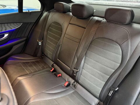 Mercedes-Benz C Class 2.0 C220d AMG Line (Premium) Saloon 4dr Diesel G-Tronic+ Euro 6 (s/s) (194 38
