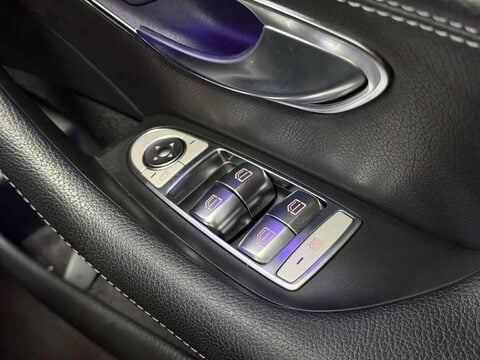 Mercedes-Benz CLS 2.9 CLS350d AMG Line (Premium Plus) Coupe 4dr Diesel G-Tronic 4MATIC Euro 6 37