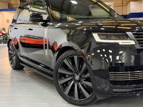 Land Rover Range Rover 4.4 P615 V8 SV SUV 5dr Petrol Auto 4WD Euro 6 (s/s) (615 ps) 