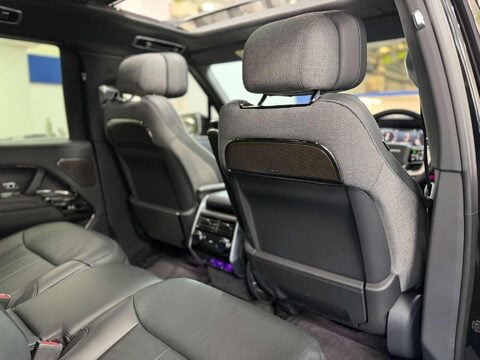 Land Rover Range Rover 4.4 P615 V8 SV SUV 5dr Petrol Auto 4WD Euro 6 (s/s) (615 ps) 54