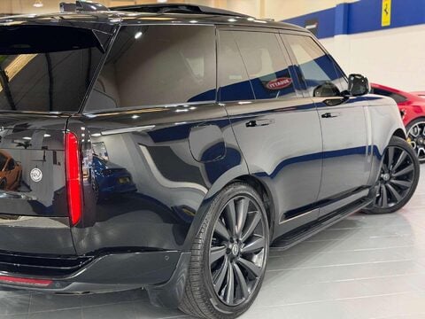 Land Rover Range Rover 4.4 P615 V8 SV SUV 5dr Petrol Auto 4WD Euro 6 (s/s) (615 ps) 23