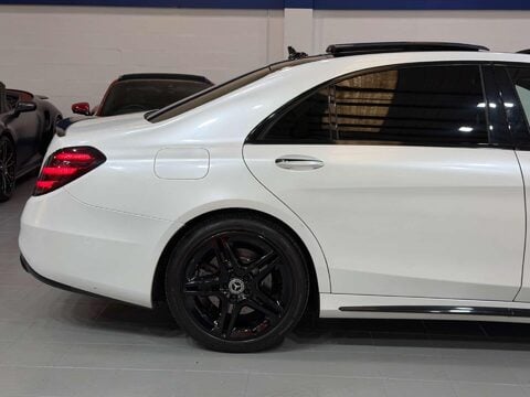 Mercedes-Benz S Class 2.9 S350Ld AMG Line (Executive, Premium) Saloon 4dr Diesel G-Tronic+ Euro 6 15