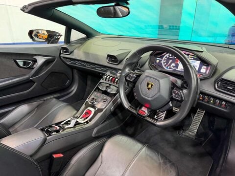 Lamborghini Huracan 5.2 V10 LP 610-4 Spyder 2dr Petrol LDF 4WD Euro 6 (s/s) (610 ps) 32