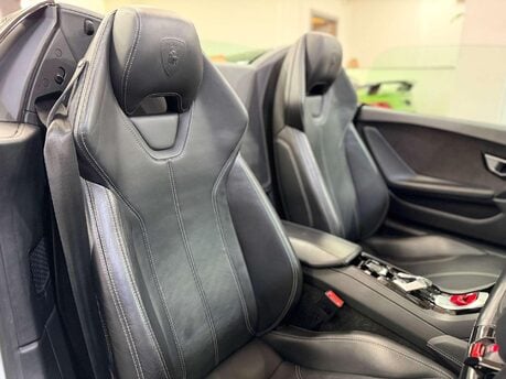 Lamborghini Huracan 5.2 V10 LP 610-4 Spyder 2dr Petrol LDF 4WD Euro 6 (s/s) (610 ps) 