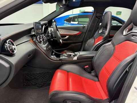 Mercedes-Benz C Class 4.0 C63 V8 BiTurbo AMG S (Premium) Saloon 4dr Petrol SpdS MCT Euro 6 (s/s) 44