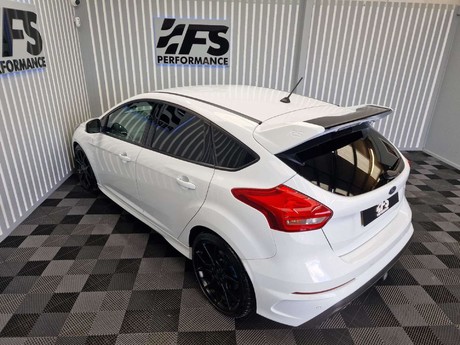 Ford Focus 2.3 Focus RS 4WD 5dr 17