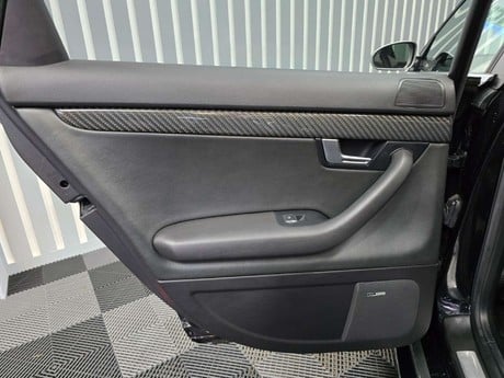 Audi RS4 4.2 Saloon 4dr Petrol Manual quattro (324 g/km, 415 bhp) 30