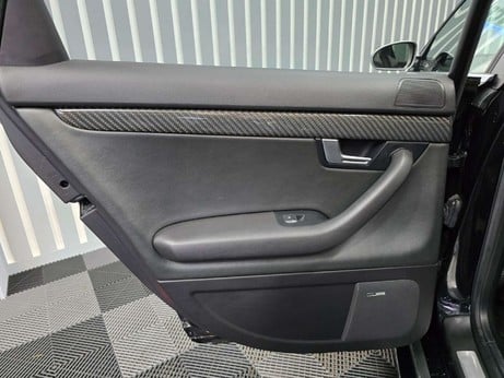 Audi RS4 4.2 Saloon 4dr Petrol Manual quattro (324 g/km, 415 bhp) 26