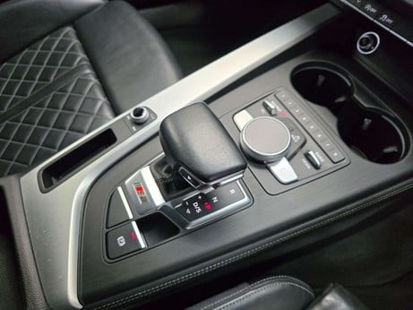 Audi S4 3.0 TFSI V6 Saloon 4dr Petrol Tiptronic quattro Euro 6 (s/s) (354 ps) 6