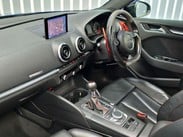 Audi RS3 2.5 TFSI Sportback 5dr Petrol S Tronic quattro Euro 6 (s/s) (Nav) (367 ps) 8