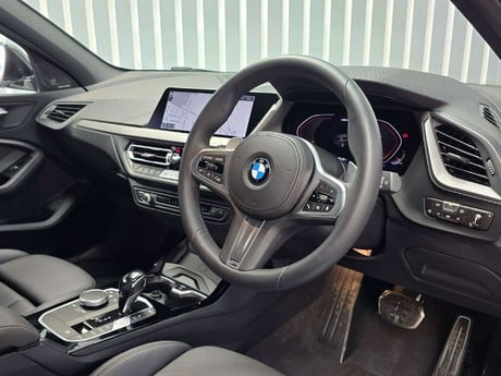 BMW 1 Series 2.0 M135i Hatchback 5dr Petrol Auto xDrive Euro 6 (s/s) (306 ps) 37