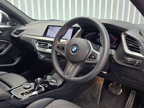 BMW 1 Series 2.0 M135i Hatchback 5dr Petrol Auto xDrive Euro 6 (s/s) (306 ps) 33