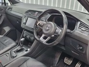 Volkswagen Tiguan 2.0 Tiguan R-Line TDI BlueMotion Technology 4Motion Semi-Auto 4WD 5dr 41