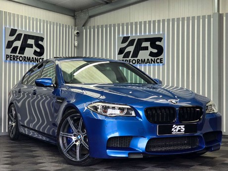 BMW M5 4.4 V8 Saloon 4dr Petrol DCT Euro 6 (s/s) (560 ps) 1