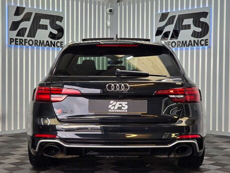 Audi RS4 2.9 TFSI V6 Estate 5dr Petrol Tiptronic quattro Euro 6 (s/s) (450 ps) 36