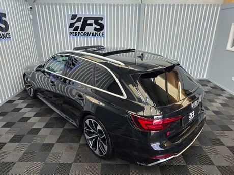 Audi RS4 2.9 TFSI V6 Estate 5dr Petrol Tiptronic quattro Euro 6 (s/s) (450 ps) 17