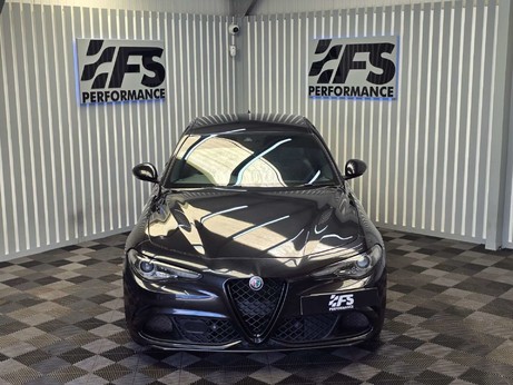 Alfa Romeo Giulia 2.9 V6 Bi-Turbo Quadrifoglio Saloon 4dr Petrol Auto Euro 6 (s/s) (510 ps) 10