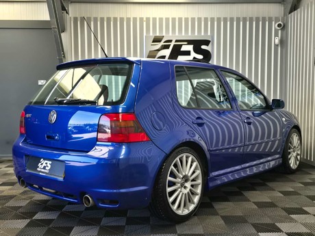 Volkswagen Golf 3.2 R32 Hatchback 5dr Petrol Manual (278 g/km, 240 bhp) 6