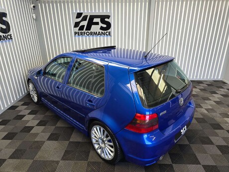 Volkswagen Golf 3.2 R32 Hatchback 5dr Petrol Manual (278 g/km, 240 bhp) 15