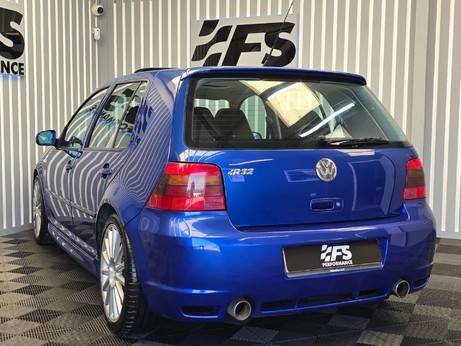 Volkswagen Golf 3.2 R32 Hatchback 5dr Petrol Manual (278 g/km, 240 bhp) 27