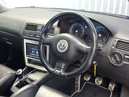 Volkswagen Golf 3.2 R32 Hatchback 5dr Petrol Manual (278 g/km, 240 bhp) 41