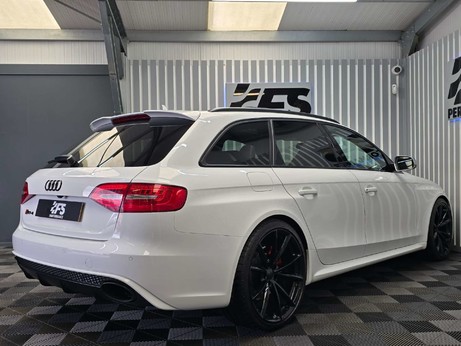 Audi RS4 4.2 FSI V8 Estate 5dr Petrol S Tronic quattro Euro 5 (450 ps) 2