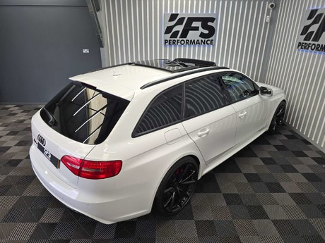 Audi RS4 4.2 FSI V8 Estate 5dr Petrol S Tronic quattro Euro 5 (450 ps) 18