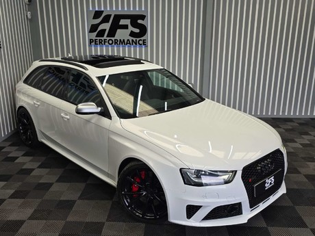 Audi RS4 4.2 FSI V8 Estate 5dr Petrol S Tronic quattro Euro 5 (450 ps) 40