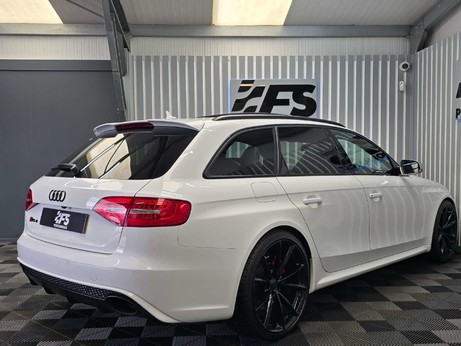 Audi RS4 4.2 FSI V8 Estate 5dr Petrol S Tronic quattro Euro 5 (450 ps) 50