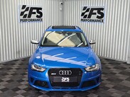 Audi RS4 4.2 FSI V8 Estate 5dr Petrol S Tronic quattro Euro 5 (450 ps) 38