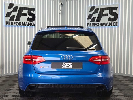 Audi RS4 4.2 FSI V8 Estate 5dr Petrol S Tronic quattro Euro 5 (450 ps) 43