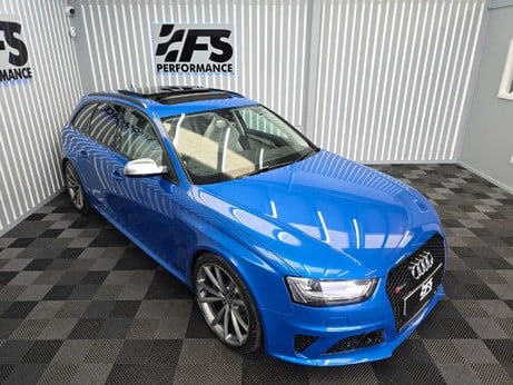 Audi RS4 4.2 FSI V8 Estate 5dr Petrol S Tronic quattro Euro 5 (450 ps) 9