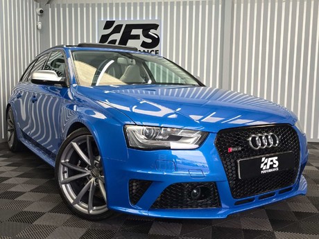 Audi RS4 4.2 FSI V8 Estate 5dr Petrol S Tronic quattro Euro 5 (450 ps) 31