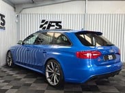 Audi RS4 4.2 FSI V8 Estate 5dr Petrol S Tronic quattro Euro 5 (450 ps) 46