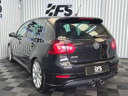 Volkswagen Golf 3.2 V6 R32 Hatchback 5dr Petrol DSG 4Motion (233 g/km, 247 bhp) 32